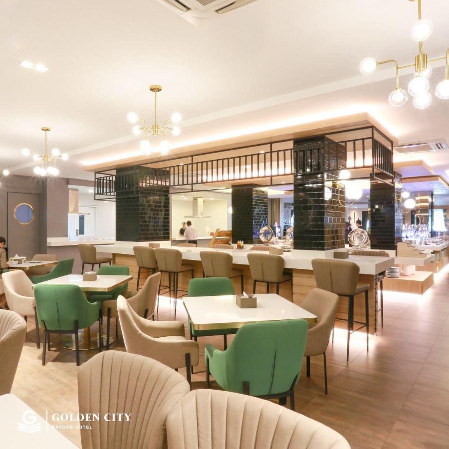 Golden City Rayong Hotel Buitenkant foto