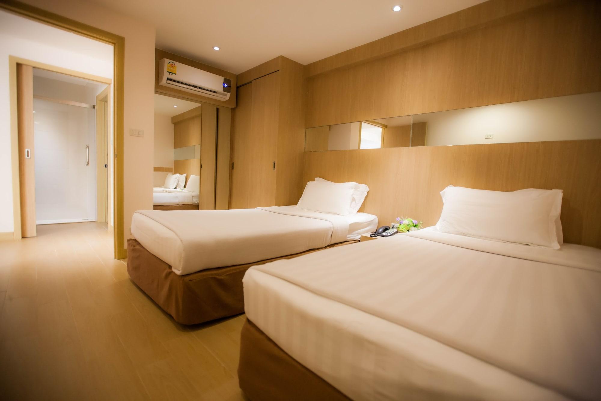 Golden City Rayong Hotel Buitenkant foto