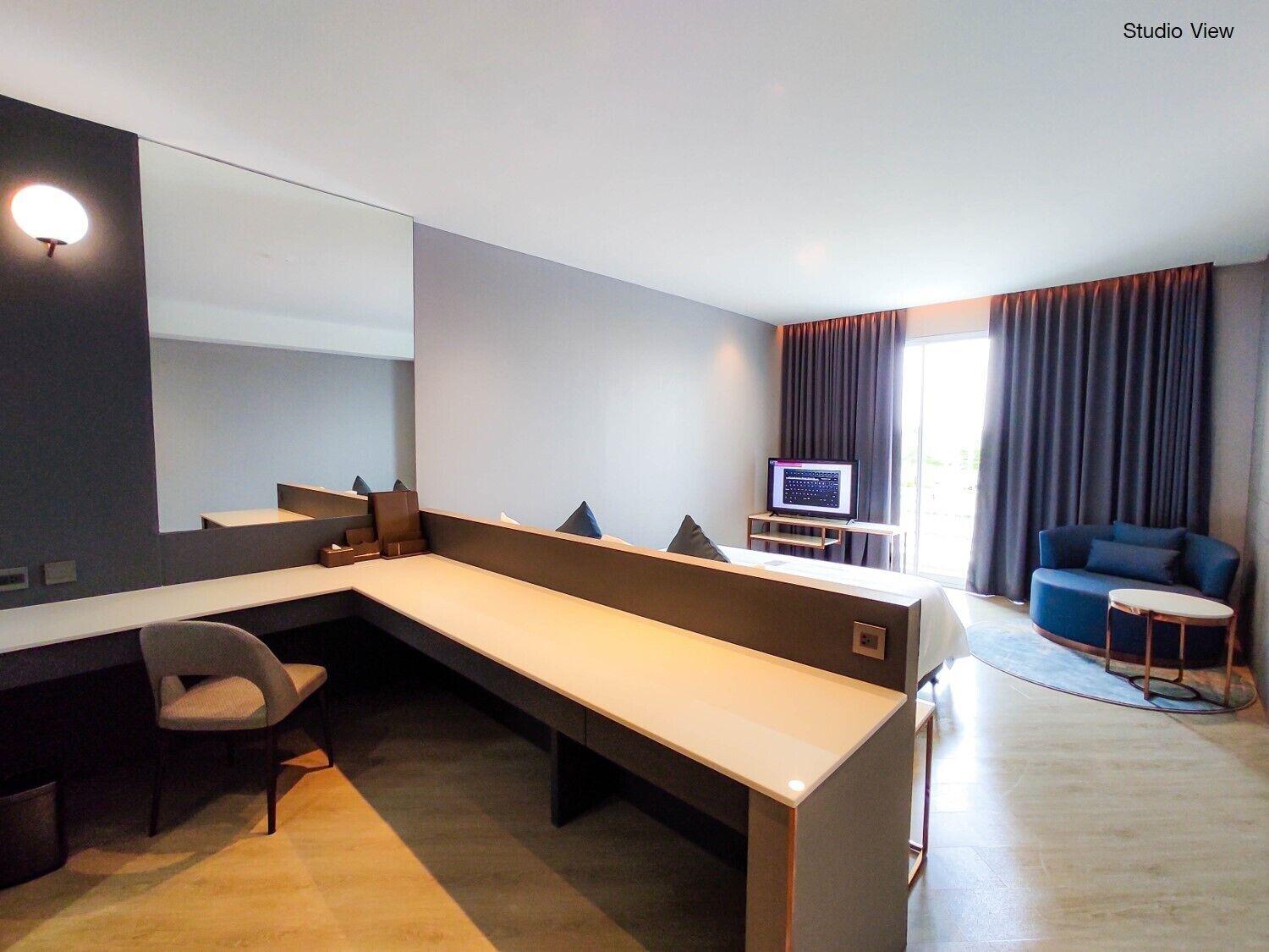 Golden City Rayong Hotel Buitenkant foto