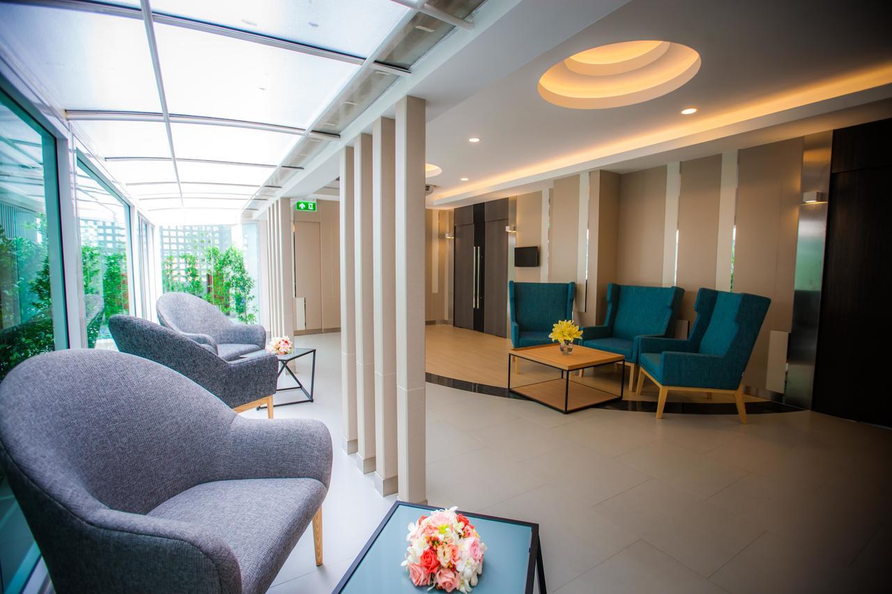 Golden City Rayong Hotel Buitenkant foto